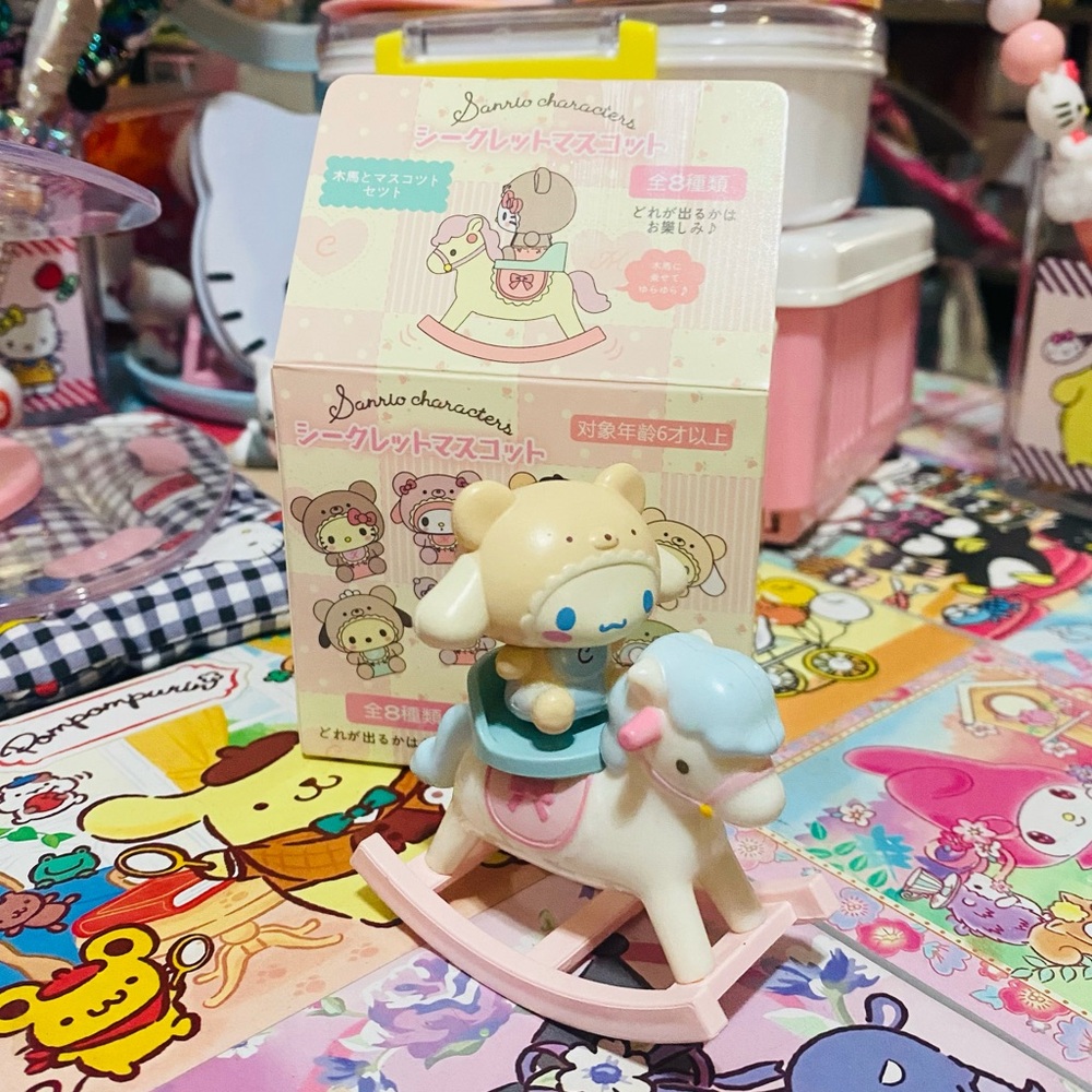 Cinnamoroll figure